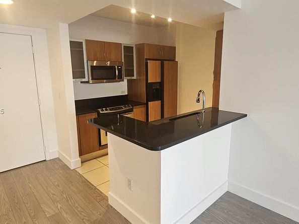 2775 NE 187th St 424, Aventura FL 33180