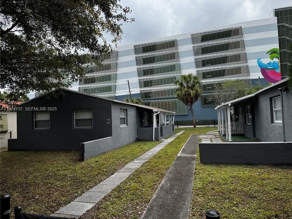 2030 Taylor St, Hollywood FL 33020