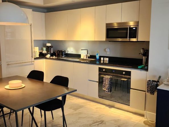 1010 Brickell Ave 4208, Miami FL 33131