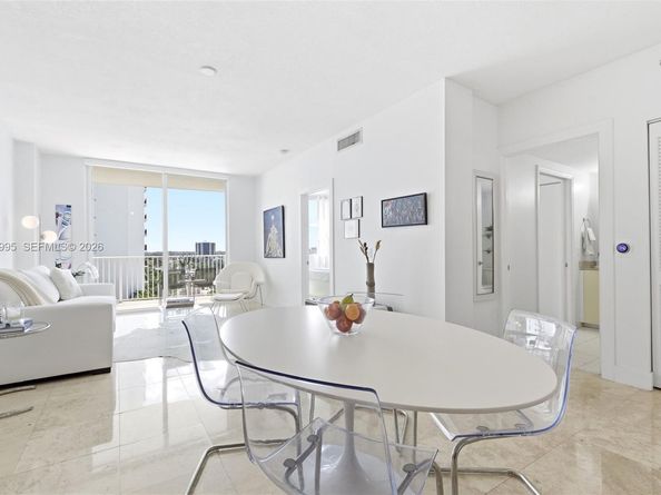 3180 Coral Way 902, Miami FL 33145