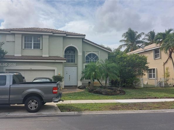 1916 SW 163rd Ave, Miramar FL 33027