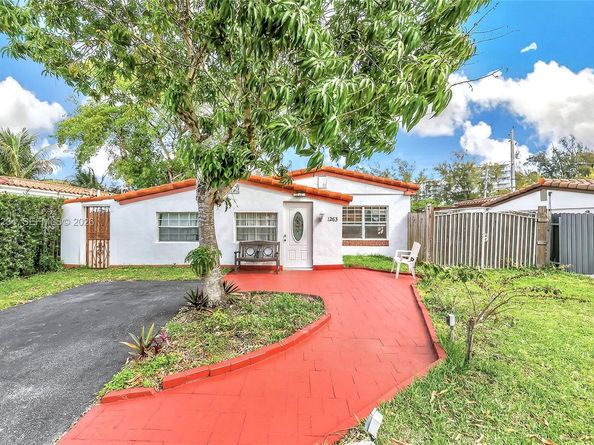 1263 NE 182nd St, North Miami Beach FL 33162