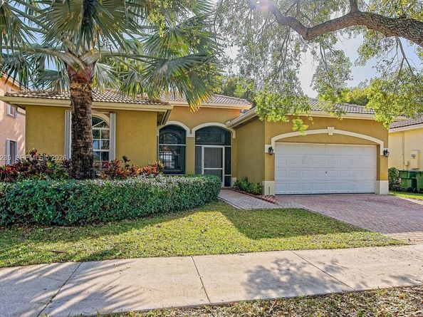 1921 SE 16 Ave, Homestead FL 33035