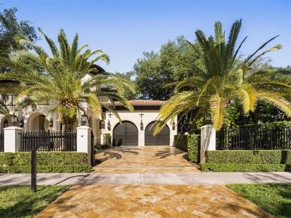 6016 Leonardo St, Coral Gables FL 33146