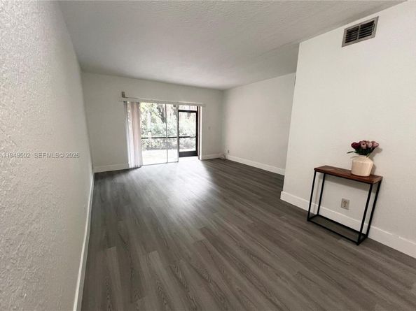 9156 NW 40th St 1051, Coral Springs FL 33065