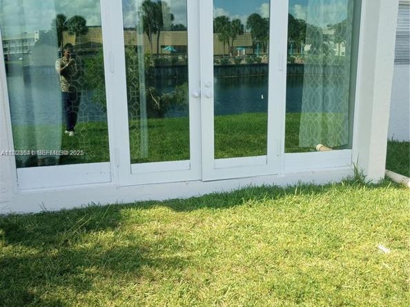 8130 Sunrise Lakes Blvd 107, Sunrise FL 33322