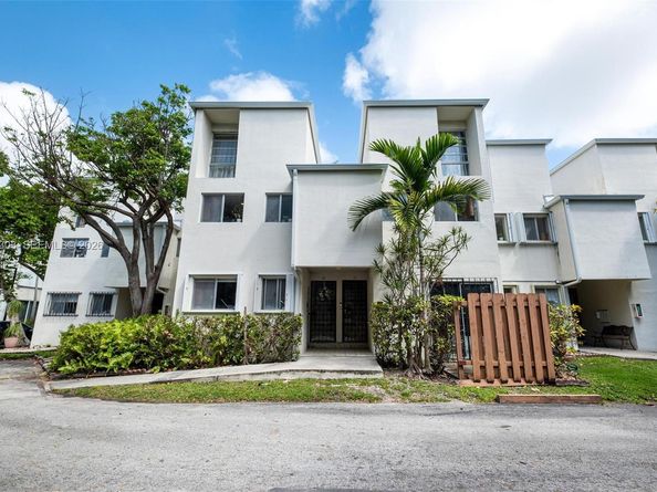 1916 SW 17th Ave 34, Miami FL 33145