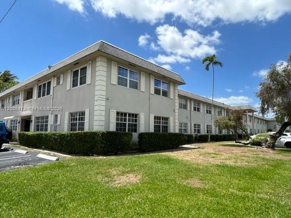 1520 Mckinley St 206E, Hollywood FL 33020