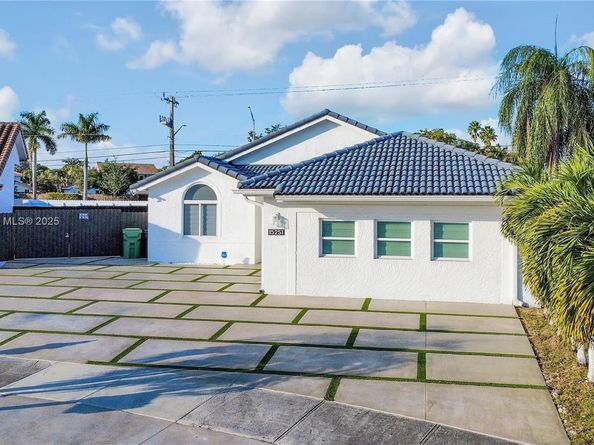 15251 SW 56th Terrace, Kendall FL 33193