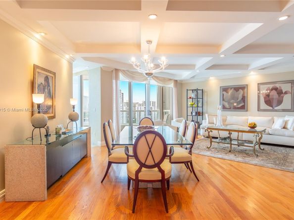21050 Point Pl 2203, Aventura FL 33180