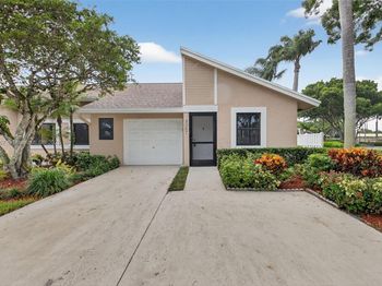 8067 Summerbreeze Ln