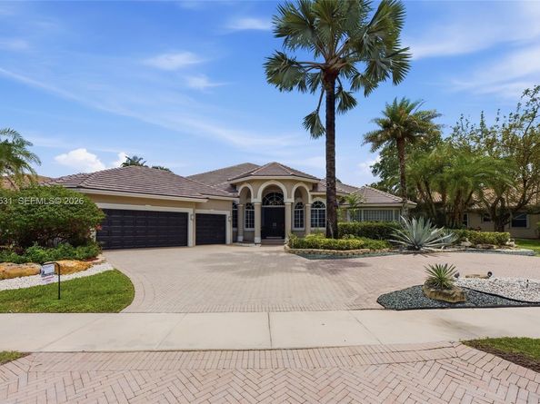 2488 Provence Cir, Weston FL 33327
