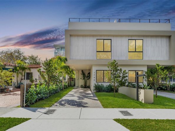 1746 SW 21st Ter Left, Miami FL 33145
