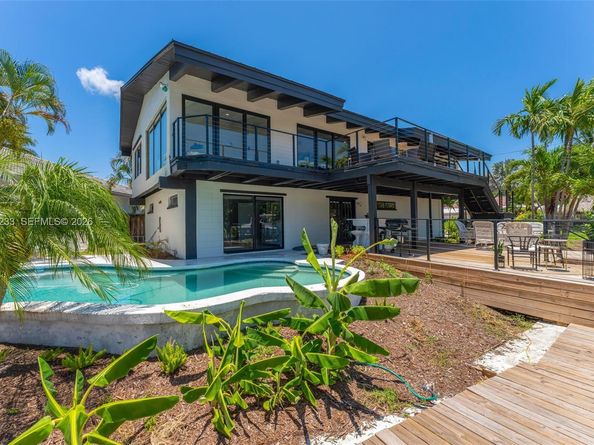 516 NE 6th Ave, Deerfield Beach FL 33441