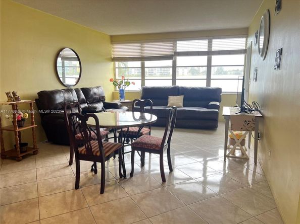 18555 NE 14th Ave 516, Miami FL 33179