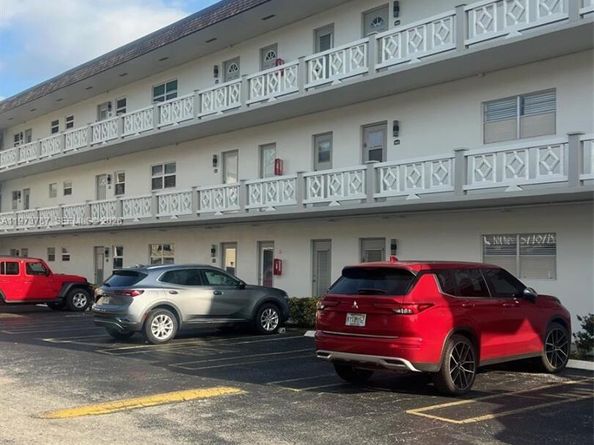 5171 W Oakland Park Blvd 203, Lauderdale Lakes FL 33313