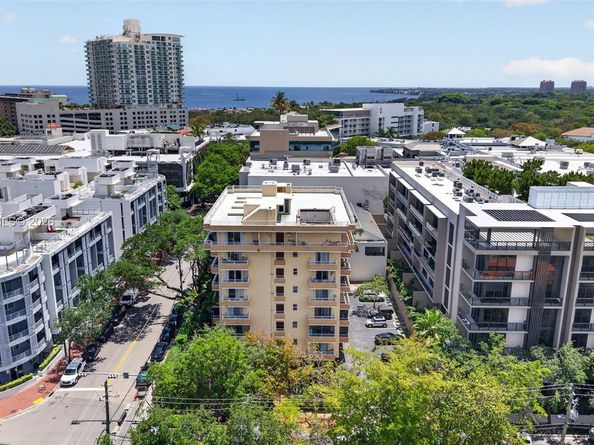3304 Virginia St 3D, Miami FL 33133