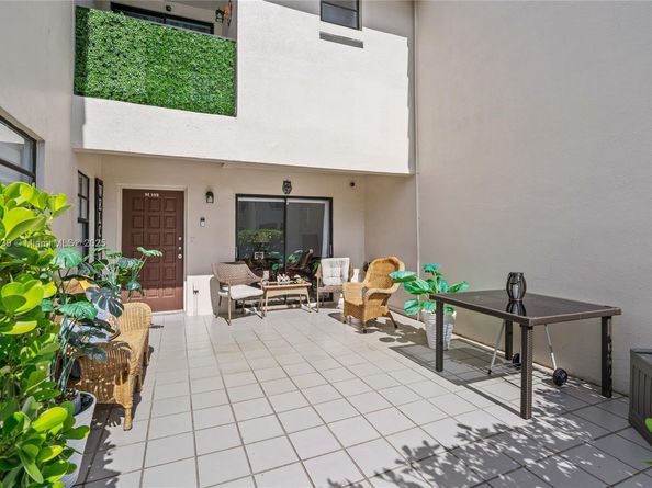 13412 SW 62nd St 103M, Miami FL 33183