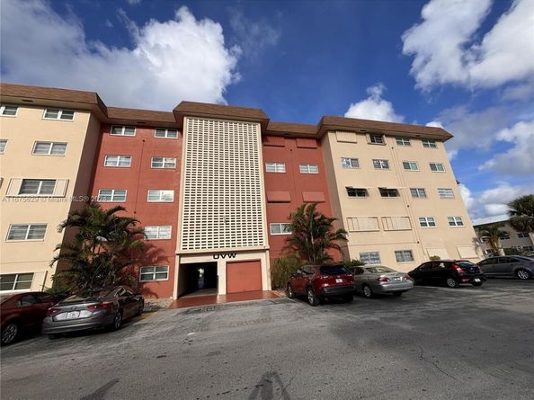 5300 Washington St U103, Hollywood FL 33021