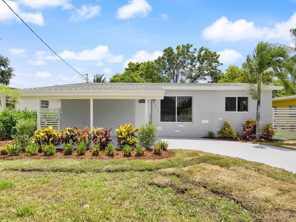 4220 SW 21st St, West Park FL 33023
