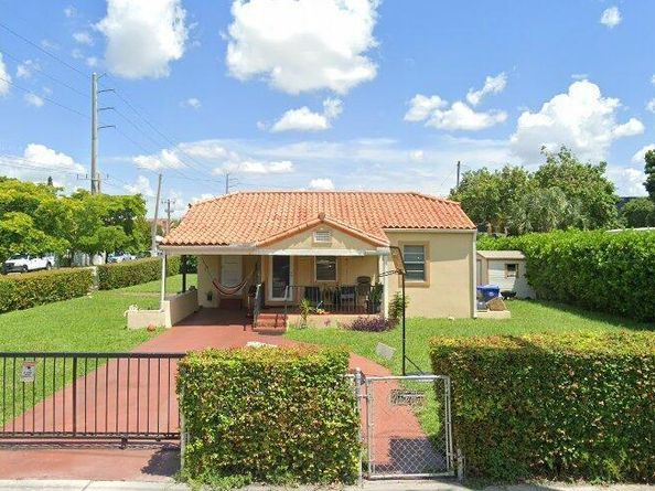 4289 NW 5th St, Miami FL 33126