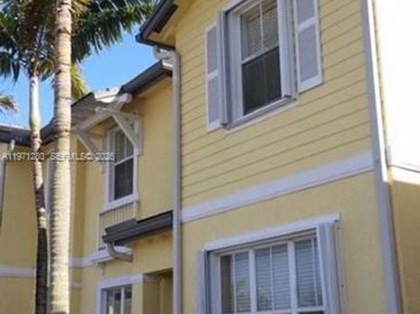 2928 SE 2nd St 8, Homestead FL 33033