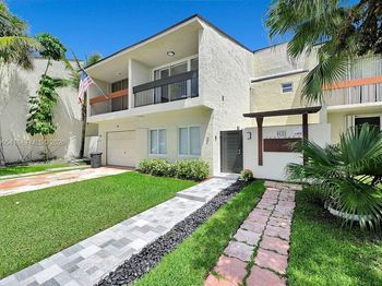 9133 Fontainebleau Blvd