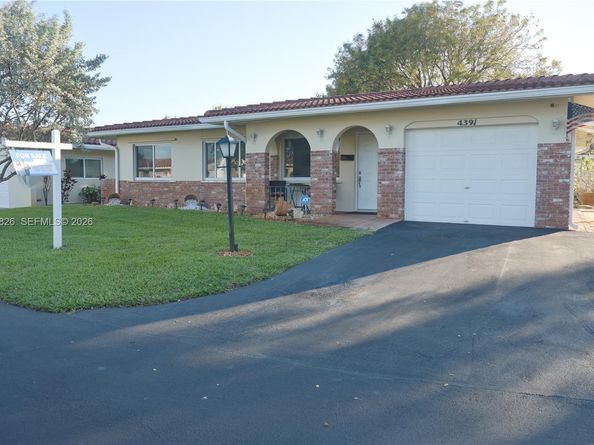 4391 NW 12th Ter, Deerfield Beach FL 33064
