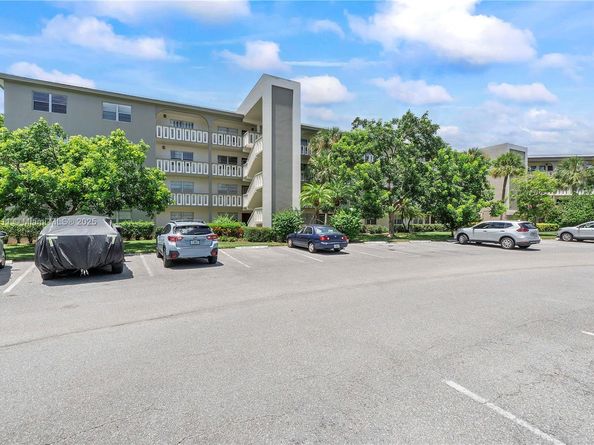 2502 Antigua Ter F4, Coconut Creek FL 33066