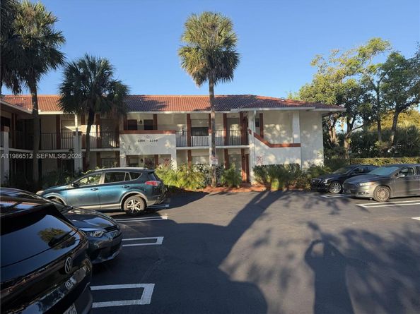 2388 Coral Springs Dr 2388, Coral Springs FL 33065