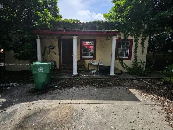 6721 NW 3rd Ave, Miami FL 33150