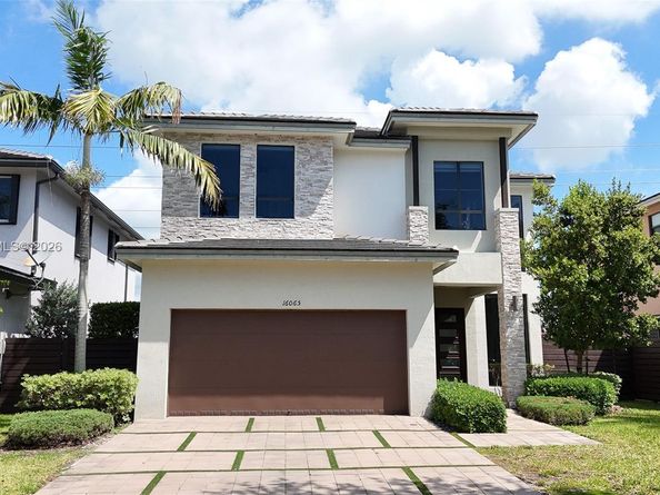 16065 SW 136th Ter, Miami FL 33196