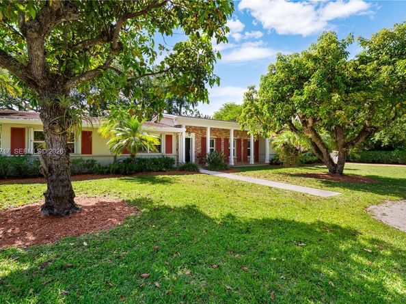 9830 SW 69th Ave, Pinecrest FL 33156