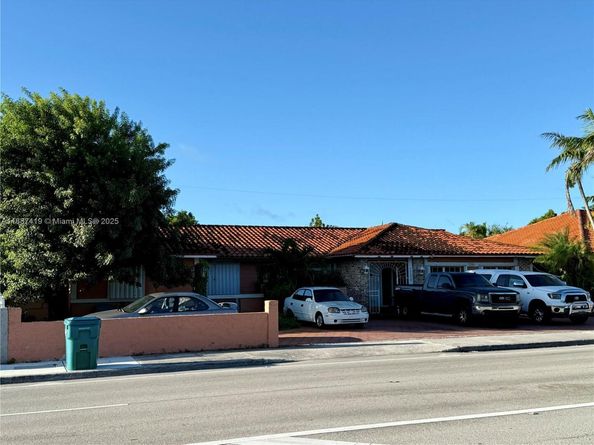 11420 SW 24th St, Miami FL 33165