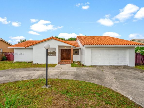 1519 SW 103rd Ave, Miami FL 33174