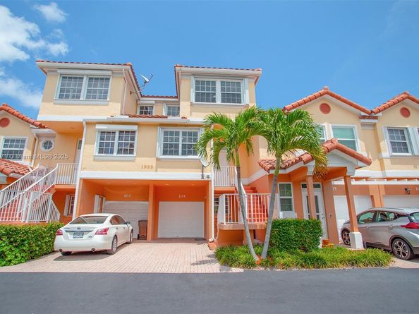 1998 NE 7th St 104, Deerfield Beach FL 33441