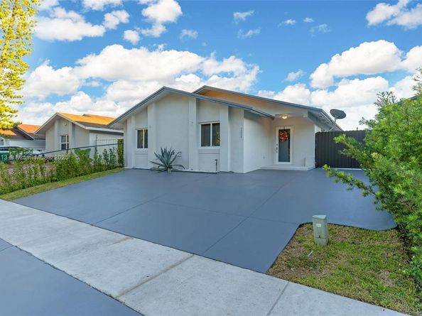 12006 SW 210th Ter, Miami FL 33177