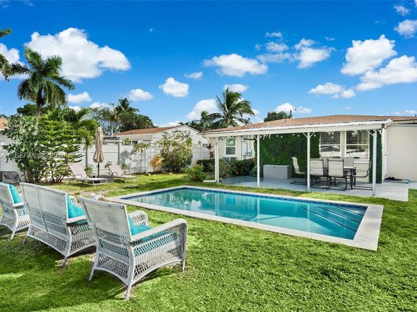 1935 Arthur St, Hollywood FL 33020