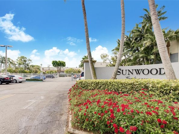 4600 SW 67th Ave 125, Miami FL 33155