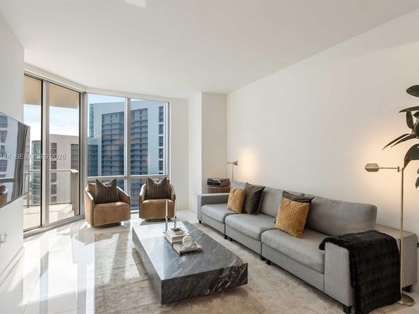 851 NE 1st Ave 4405, Miami FL 33132
