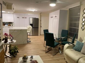 110 Fontainebleau Blvd