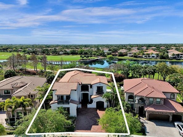 10292 Emerson St, Parkland FL 33076
