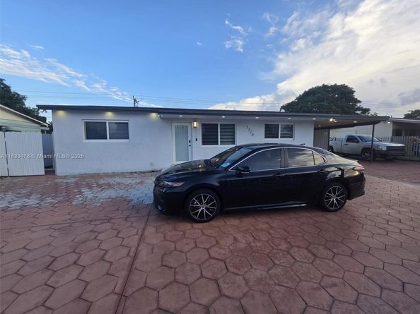 1320 NW 179th Ter, Miami Gardens FL 33169