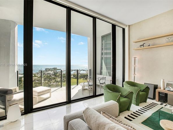 2821 S Bayshore Dr 15C, Miami FL 33133