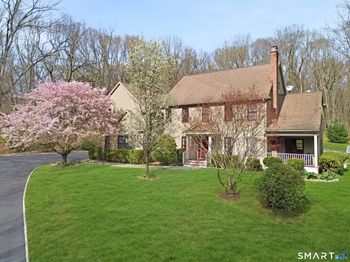 281 Newtown Turnpike