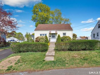 510 Barnum Ter Extension