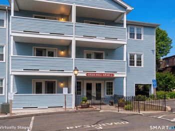 136 Deer Hill Avenue