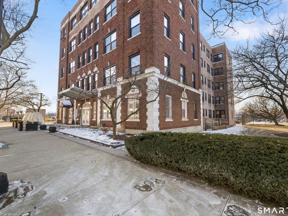 881 Lafayette Boulevard 4L, Bridgeport CT 06604