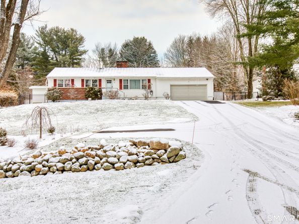 4 Edmond Road, Bethel CT 06801