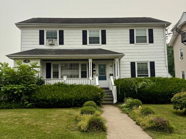 14 Cleveland Street, Danbury CT 06810
